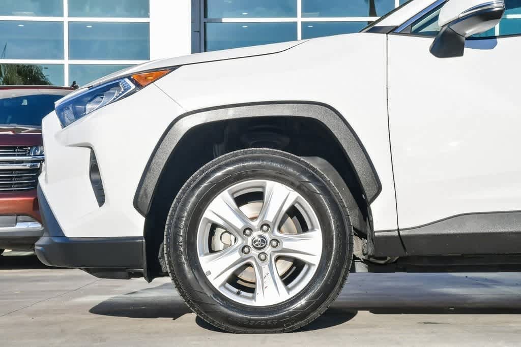 Thumbnail: 2021 Toyota RAV4 - 10