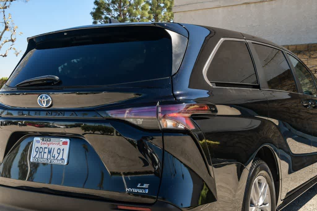 Thumbnail: 2024 Toyota Sienna - 9