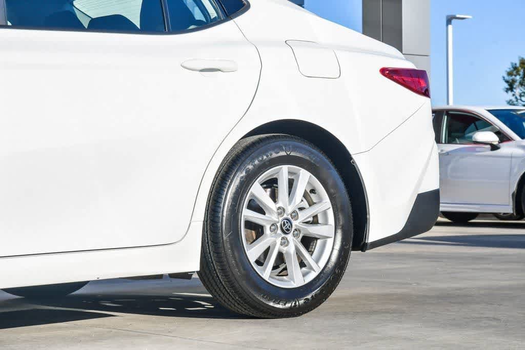 Thumbnail: 2025 Toyota Camry - 11