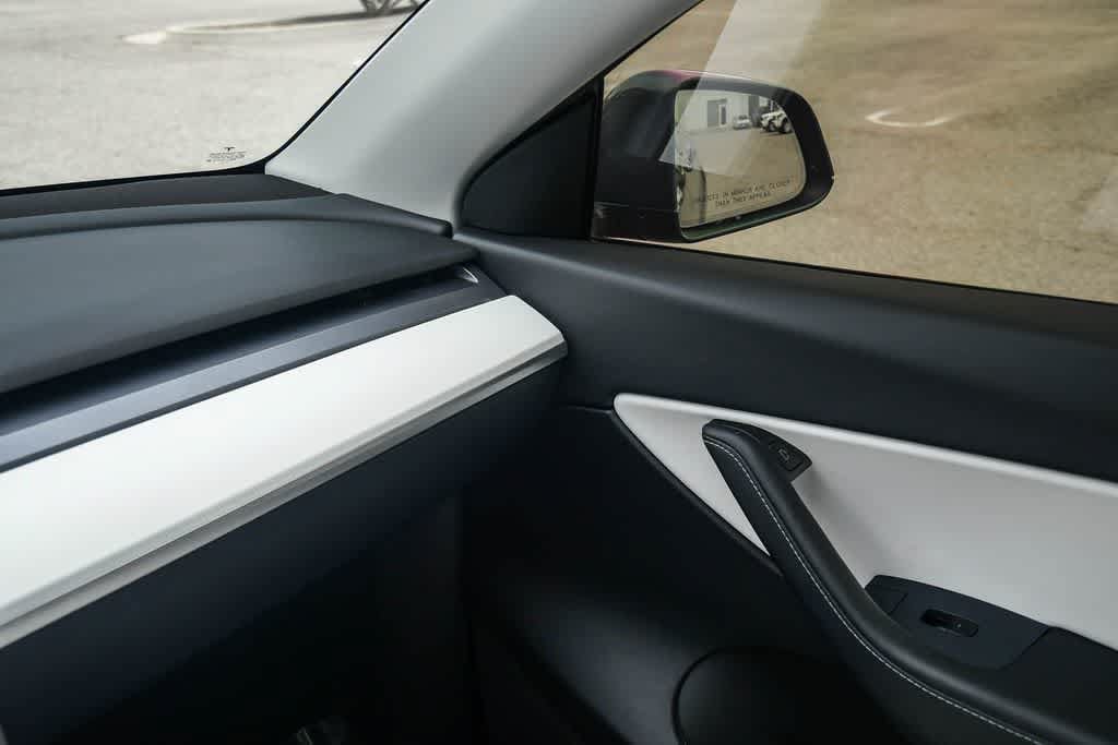 Thumbnail: 2021 Tesla Model Y - 20