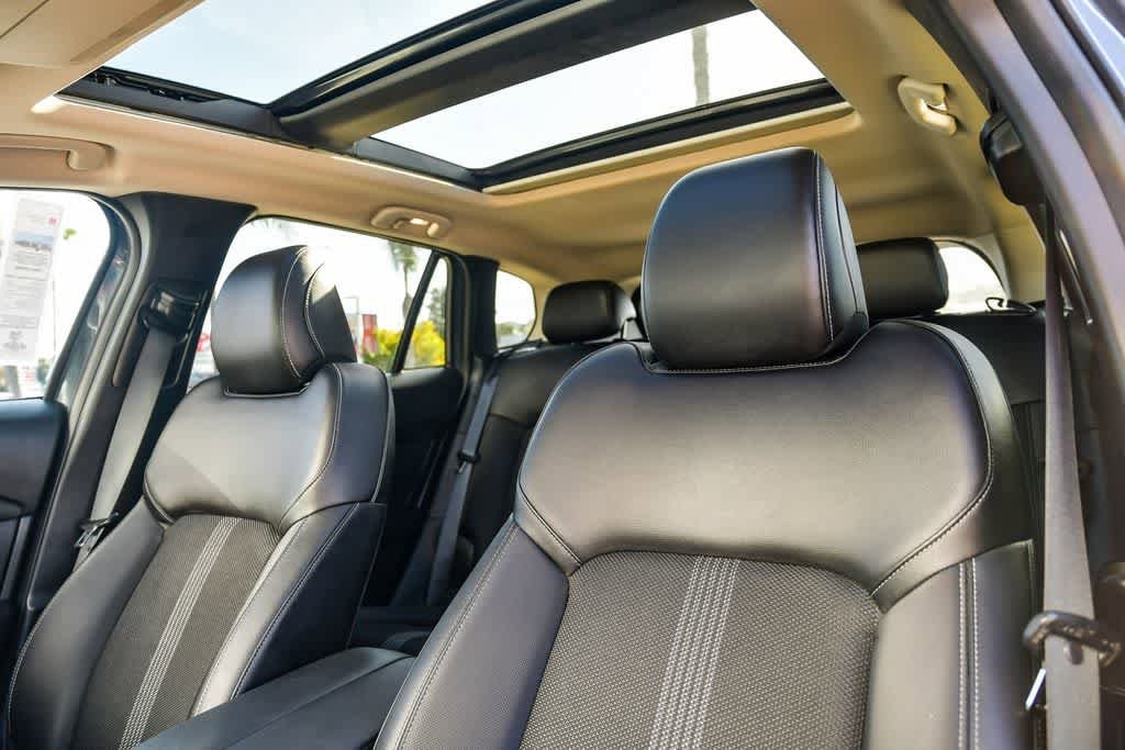 Thumbnail: 2023 Mazda CX-50 - 17