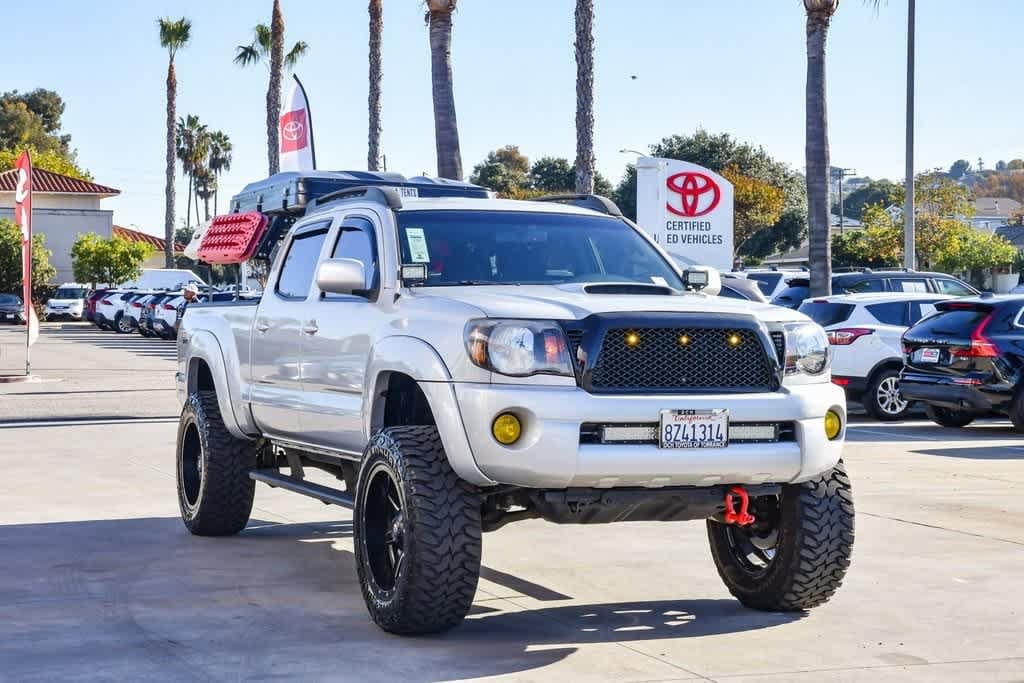Thumbnail: 2011 Toyota Tacoma - 3