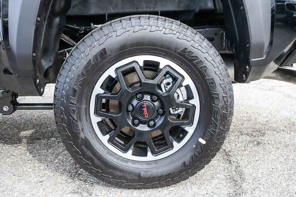 Thumbnail: 2025 Toyota Tacoma - 10