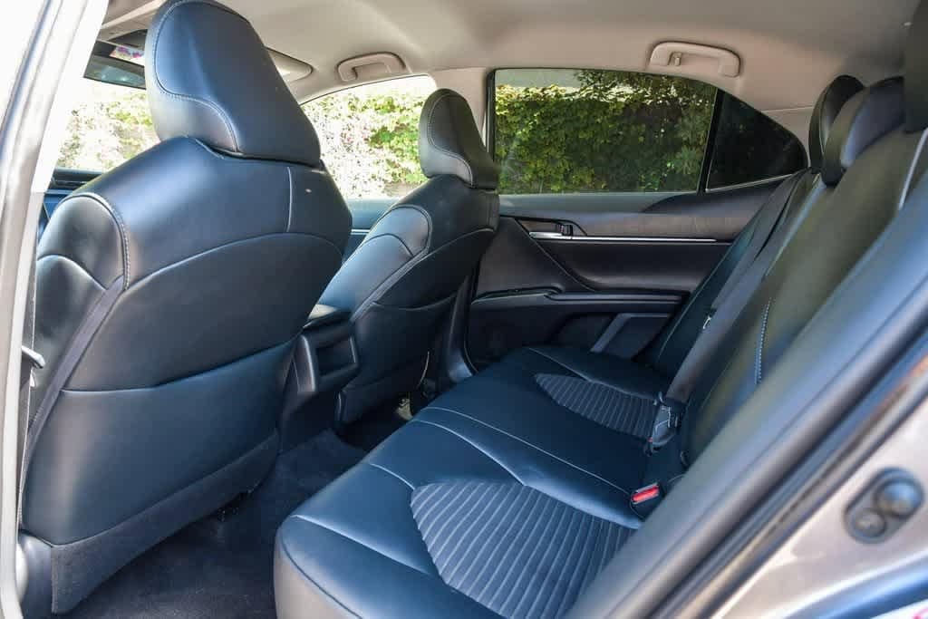 Thumbnail: 2018 Toyota Camry - 18