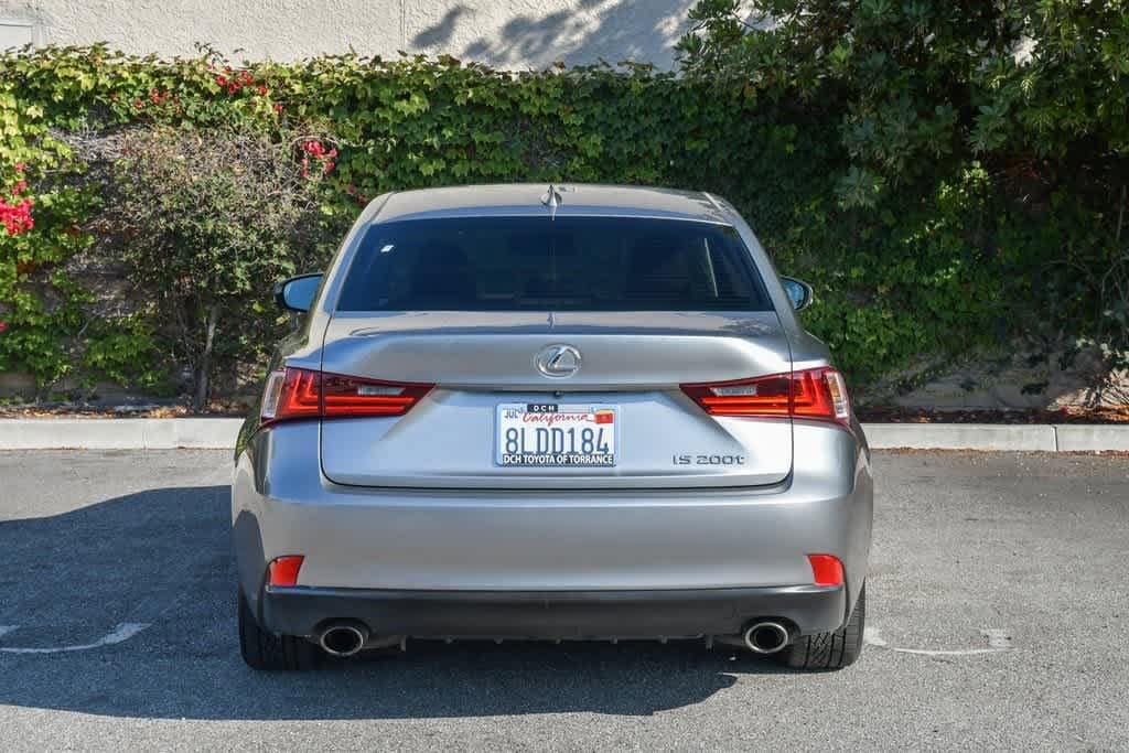 Thumbnail: 2016 Lexus IS - 7