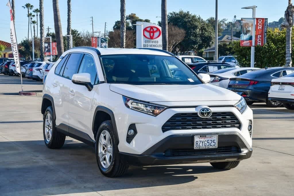 Thumbnail: 2021 Toyota RAV4 - 3