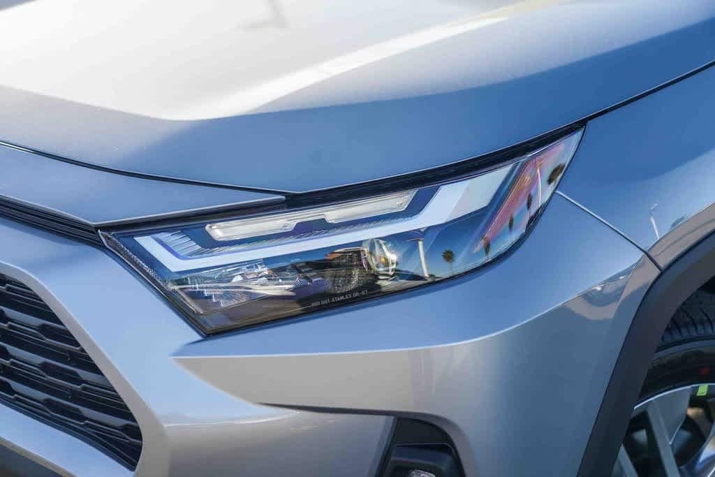 Thumbnail: 2025 Toyota RAV4 - 2