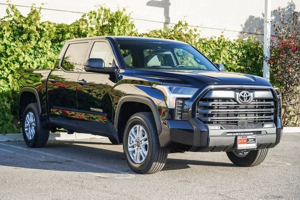 2025 Toyota Tundra SR5 5