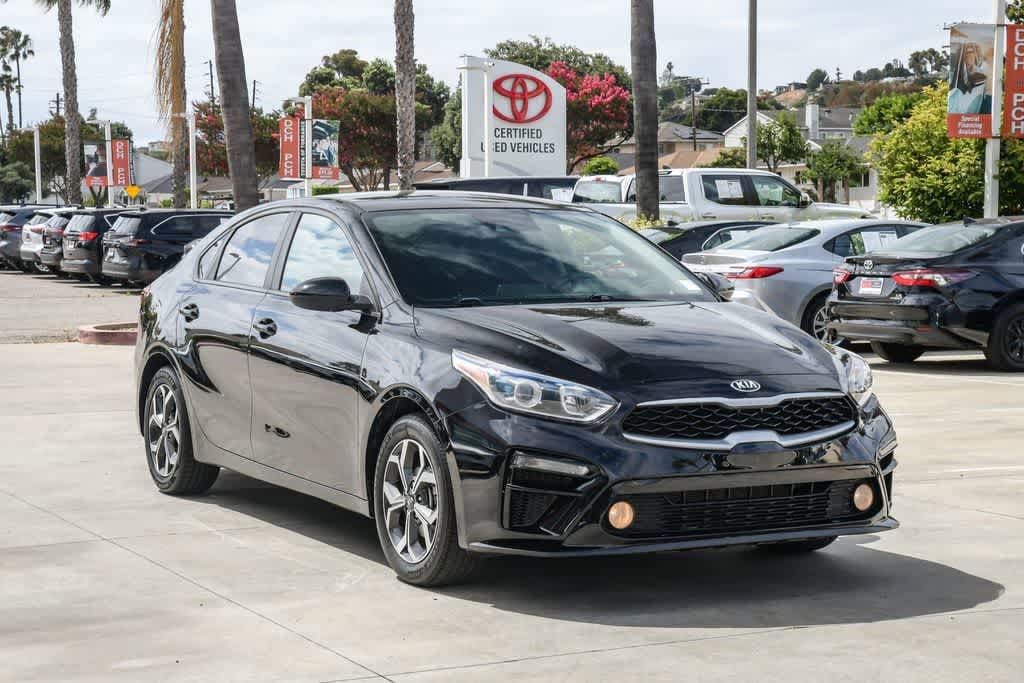 Thumbnail: 2019 Kia Forte - 3
