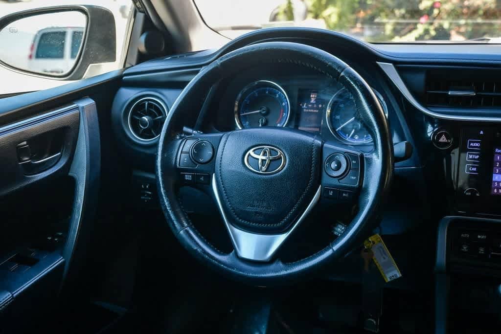 Thumbnail: 2018 Toyota Corolla - 12