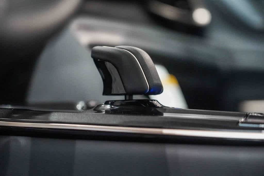 Thumbnail: 2025 Toyota Crown Signia - 23