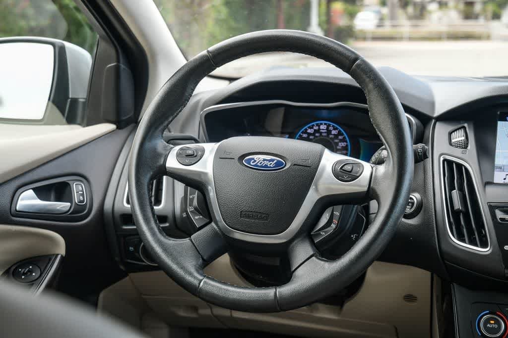 Thumbnail: 2017 Ford Focus - 12