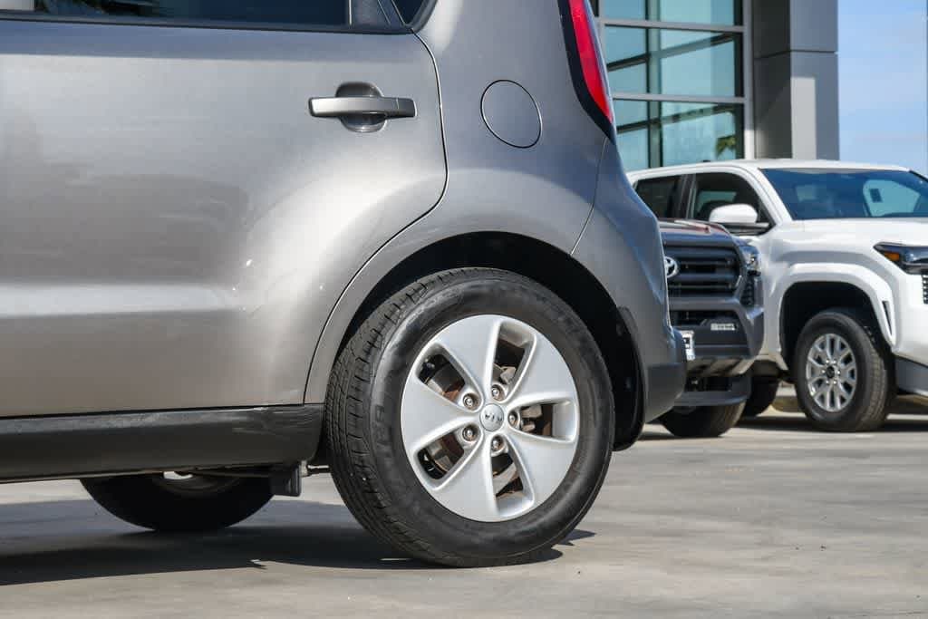 Thumbnail: 2016 Kia Soul - 11