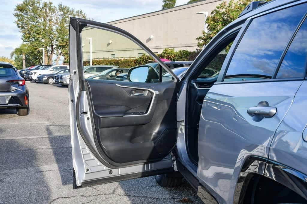 Thumbnail: 2024 Toyota RAV4 - 19