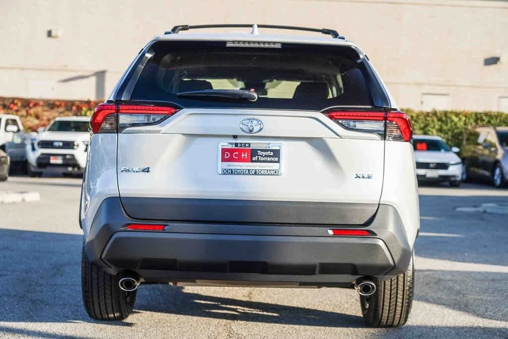 Thumbnail: 2025 Toyota RAV4 - 7