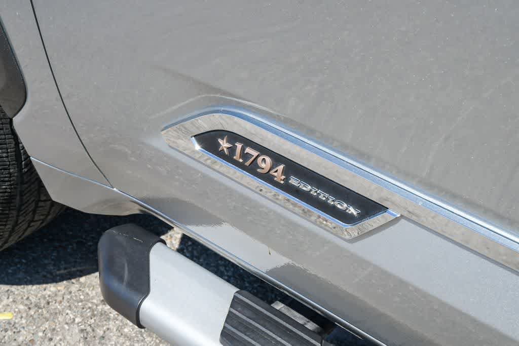 Thumbnail: 2023 Toyota Tundra - 11