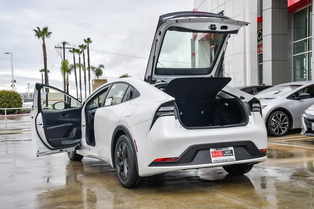 Thumbnail: 2026 Toyota Prius - 27