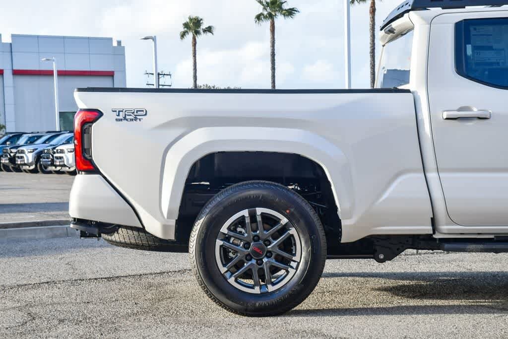 2026 Toyota Tacoma TRD Sport - Photo 10