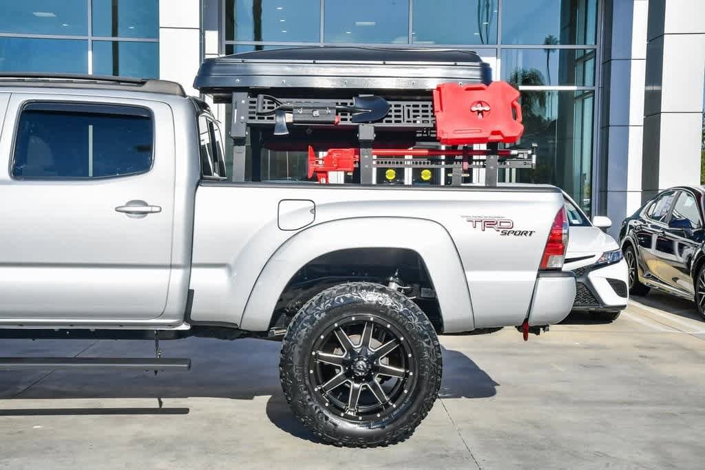 Thumbnail: 2011 Toyota Tacoma - 14