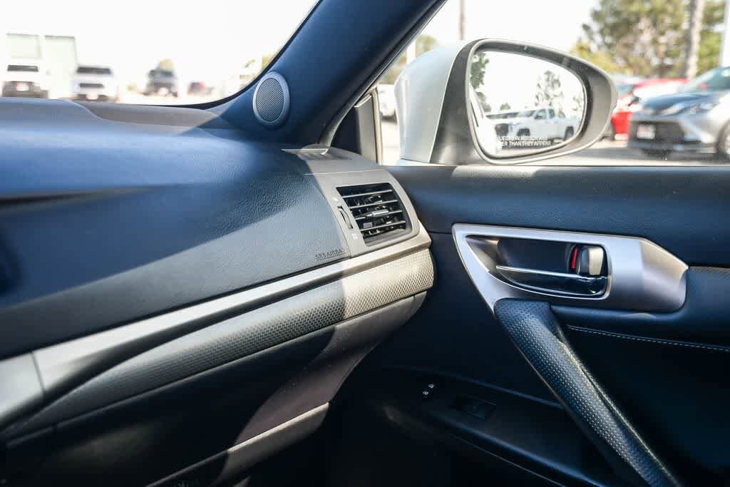 Thumbnail: 2014 Lexus CT - 23