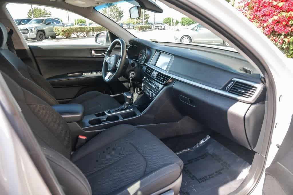 Thumbnail: 2020 Kia Optima - 13