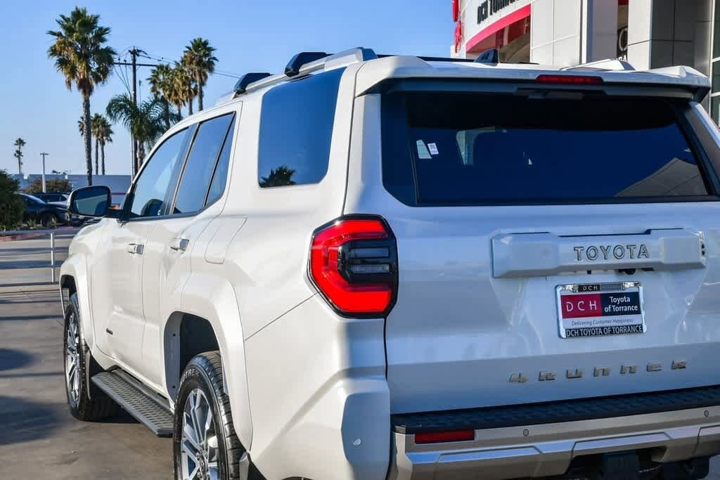 Thumbnail: 2025 Toyota 4Runner - 6