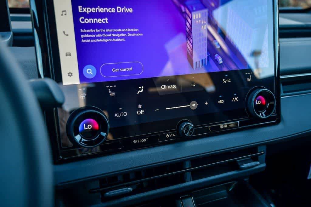 2026 Toyota bZ XLE - Photo 24