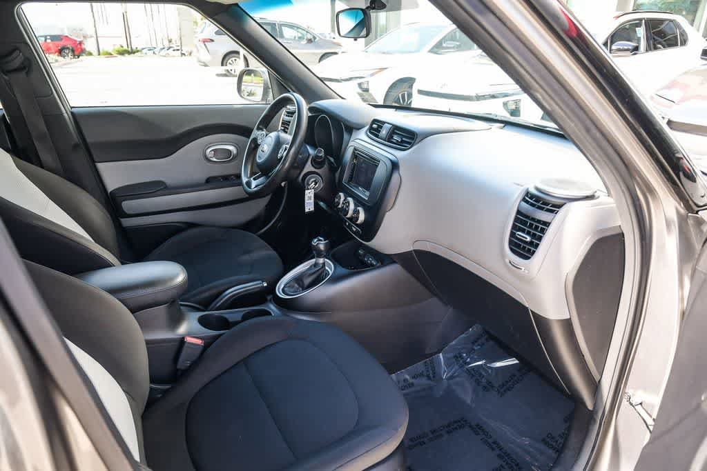 Thumbnail: 2016 Kia Soul - 15