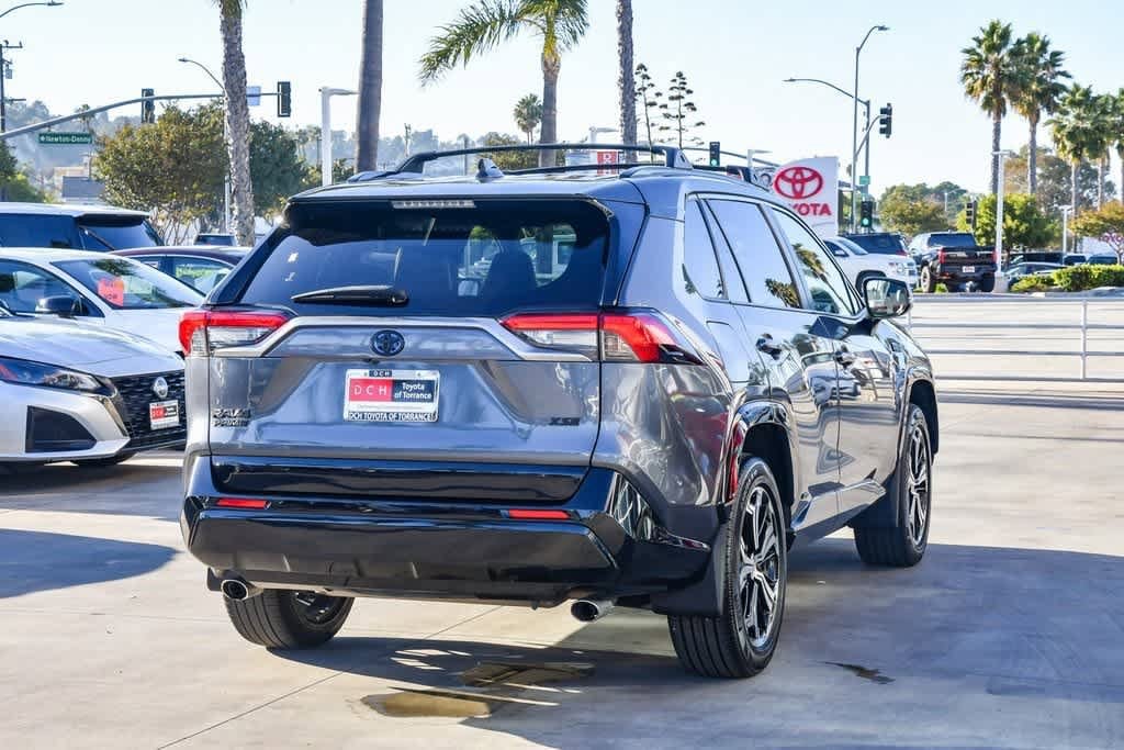 Thumbnail: 2022 Toyota RAV4 - 7