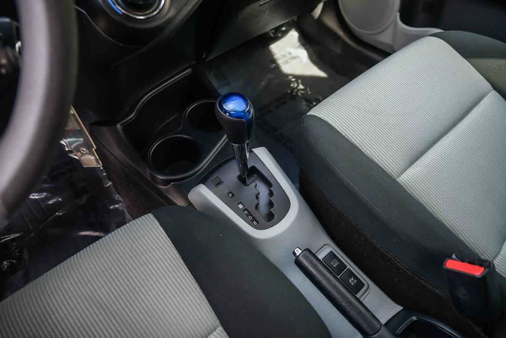 Thumbnail: 2013 Toyota Prius c - 20