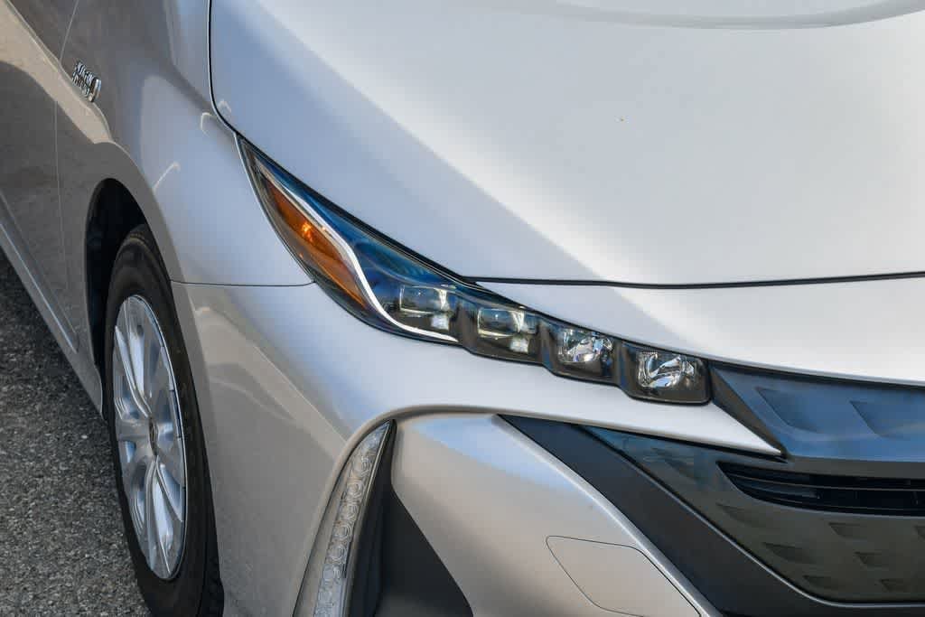 Thumbnail: 2022 Toyota Prius Prime - 4