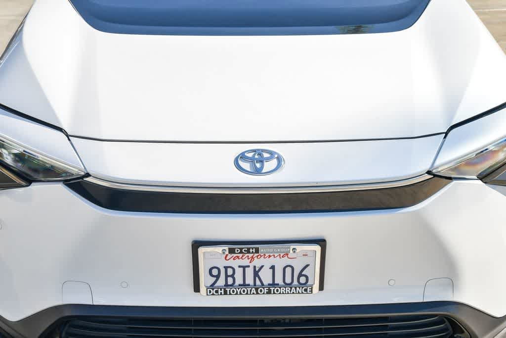 Thumbnail: 2023 Toyota bZ4X - 5