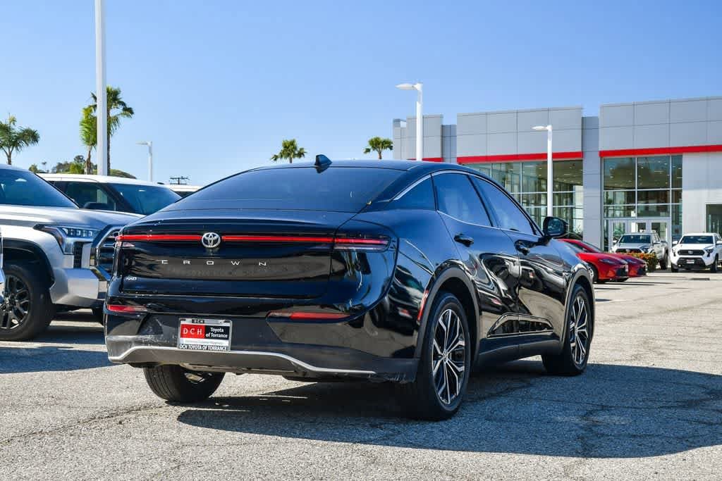 Thumbnail: 2023 Toyota Crown - 7