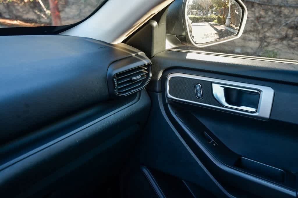 Thumbnail: 2021 Ford Explorer - 22