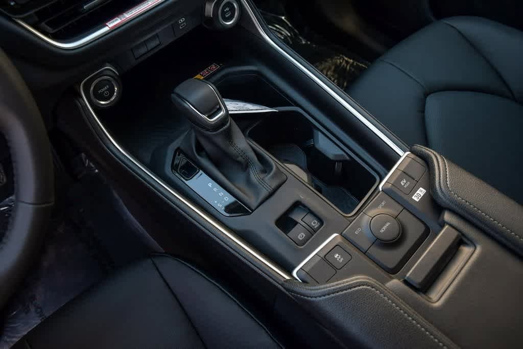 2025 Toyota Grand Highlander XLE 22