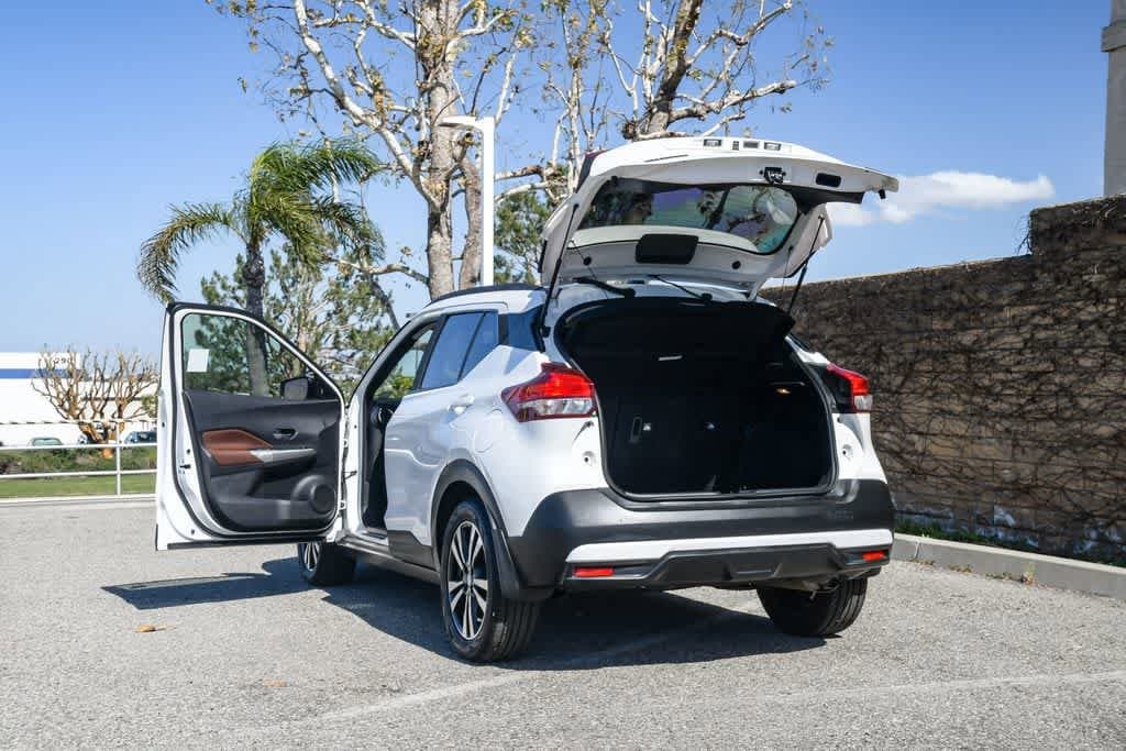 Thumbnail: 2018 Nissan Kicks - 27