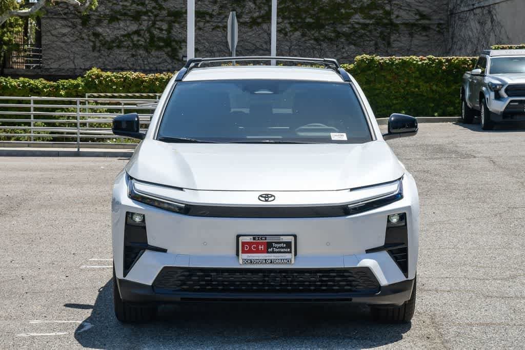 Thumbnail: 2026 Toyota C-HR - 2