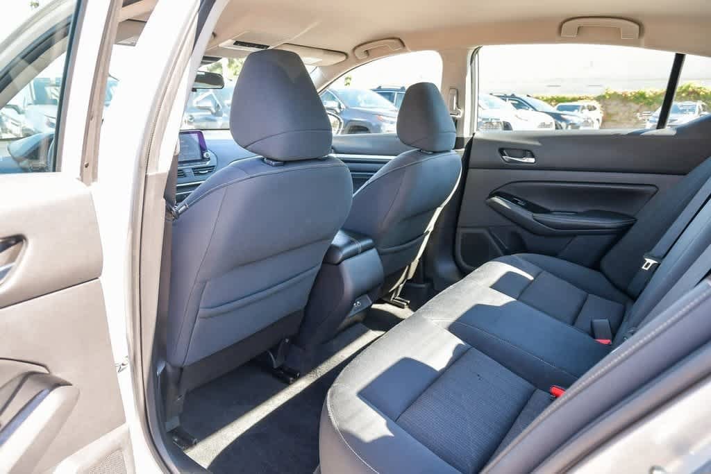 Thumbnail: 2021 Nissan Altima - 18