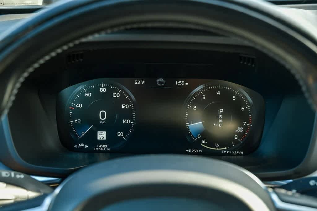 Thumbnail: 2019 Volvo XC60 - 25