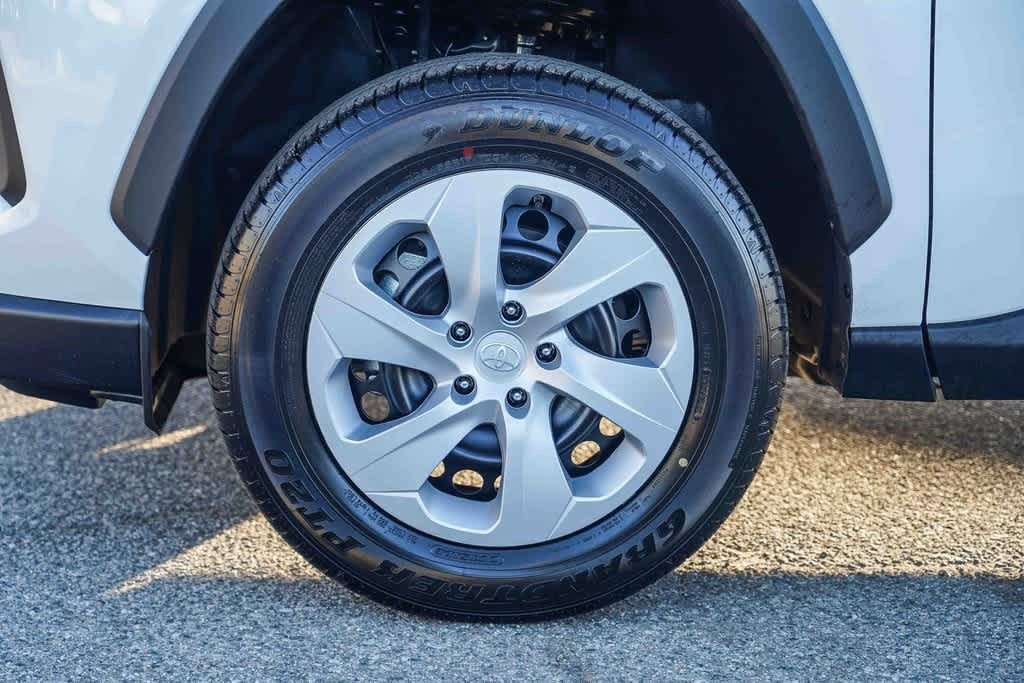 Thumbnail: 2025 Toyota RAV4 - 10