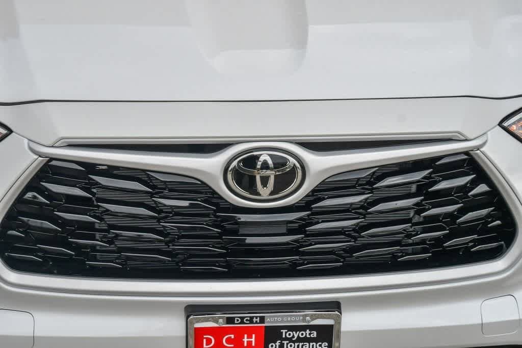 2025 Toyota Highlander LE 5