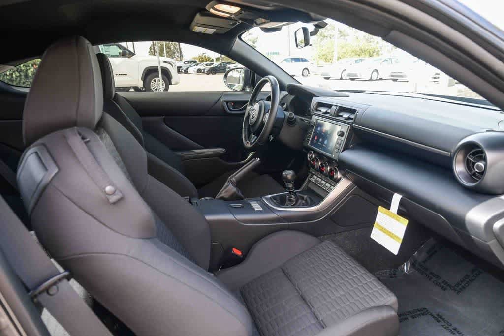 Thumbnail: 2024 Toyota GR86 - 18