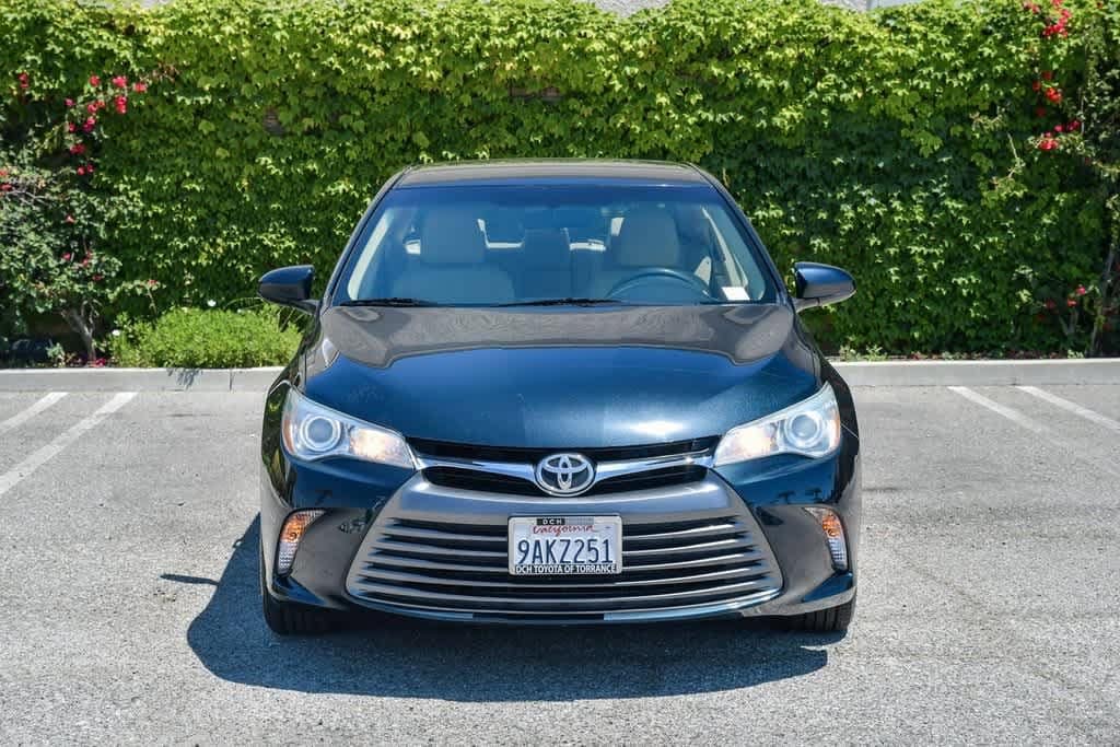 2015 Toyota Camry LE 2