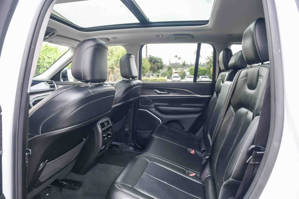 Thumbnail: 2022 Jeep Grand Cherokee - 19
