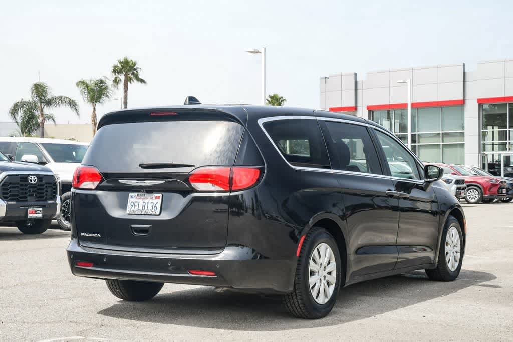 2019 Chrysler Pacifica L photo 6