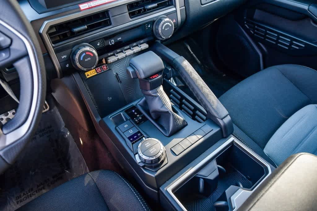 Thumbnail: 2025 Toyota 4Runner - 25