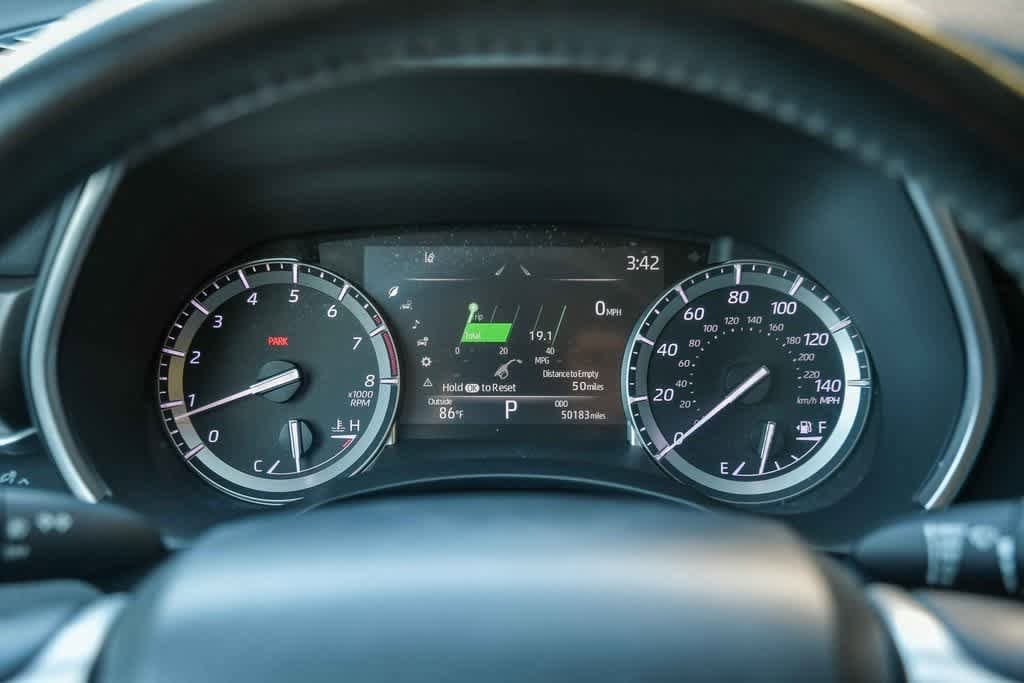 Thumbnail: 2022 Toyota Highlander - 27