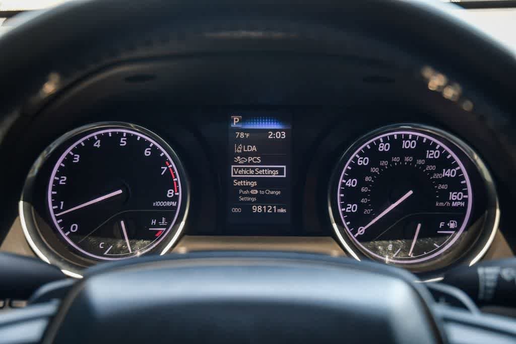 Thumbnail: 2020 Toyota Camry - 23