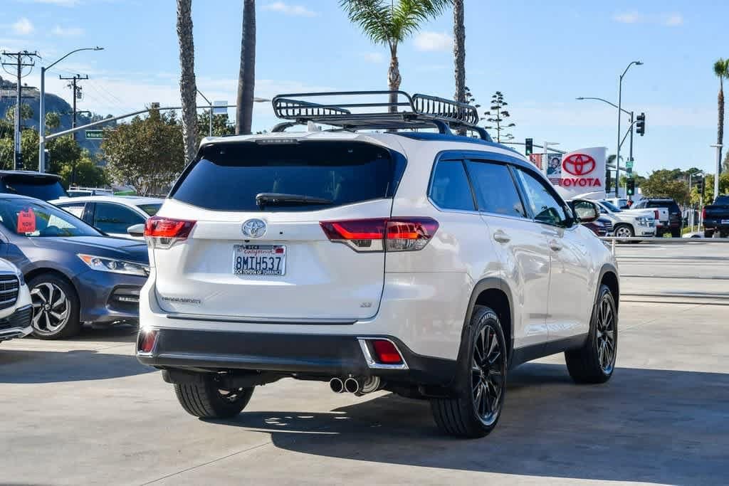 Thumbnail: 2019 Toyota Highlander - 7
