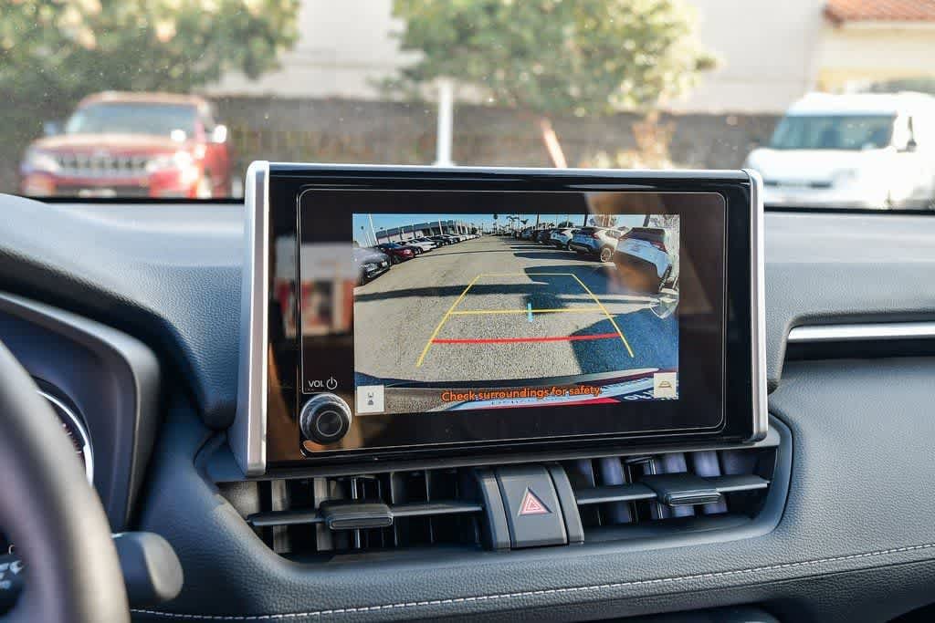 Thumbnail: 2025 Toyota RAV4 - 24